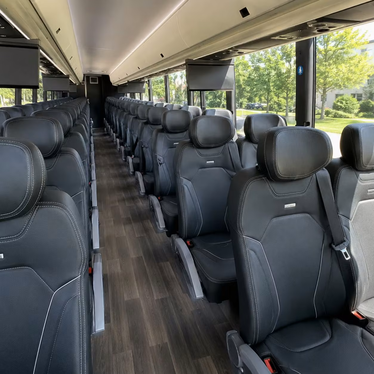 charter bus rentals for oklahoma city museum of art school groups