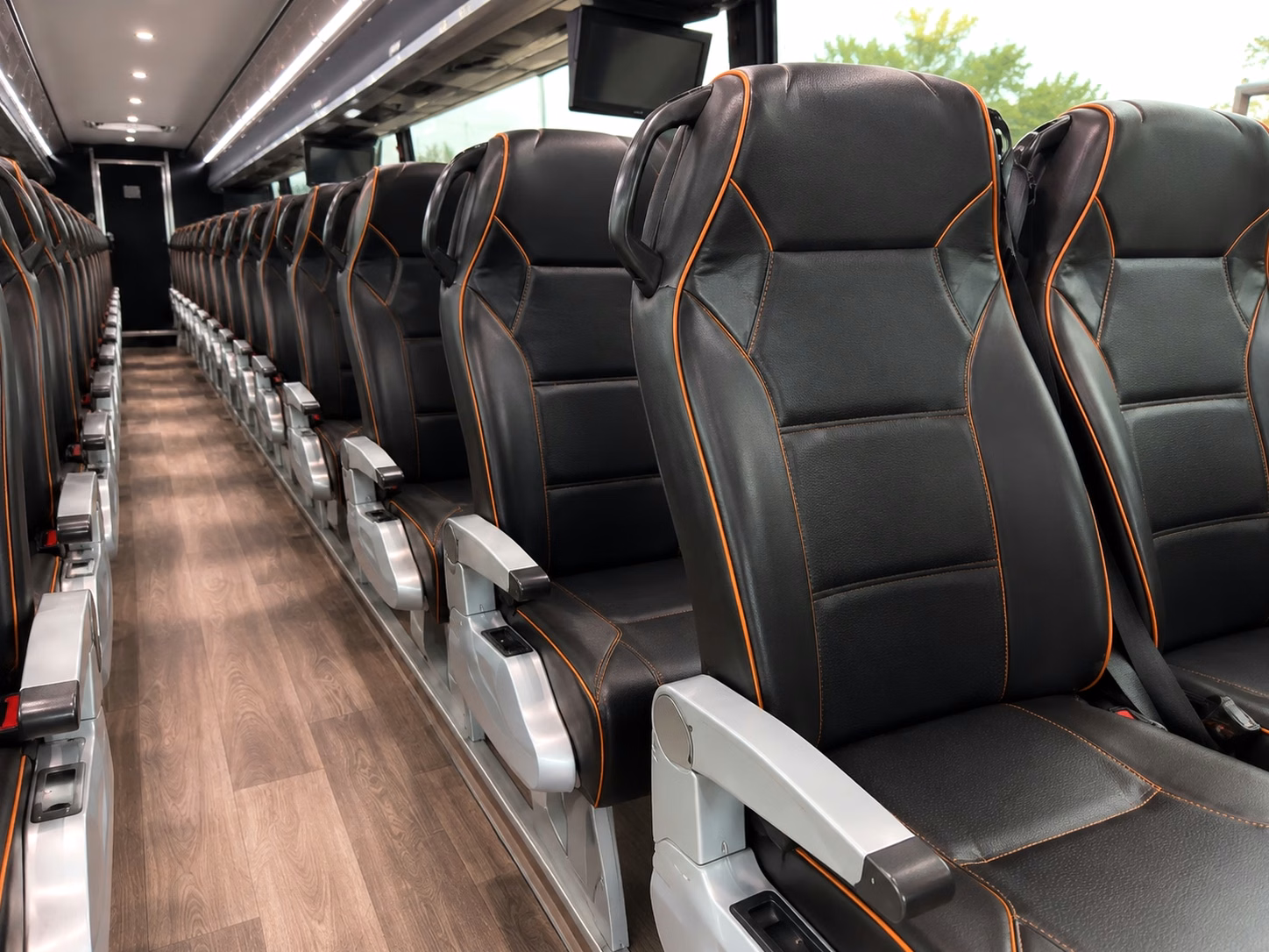 charter buses for large okc prom groups keep every student safe and on schedule