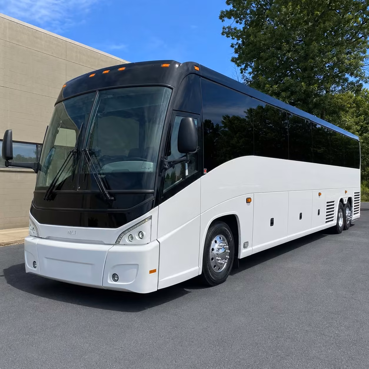 oklahoma city sports team fan bus rentals